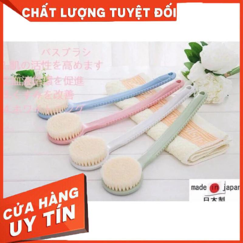 BÀN CHẢI-BÀN CHẢI CỌ LƯNG TẮM MUJI NHẬT SIÊU TIỆN LỢI