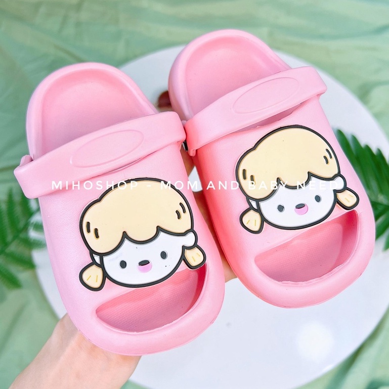 Dép Sục Có Quai Mũi Cao Bảo Vệ Chân Hình Bé Gái Xinh Xắn