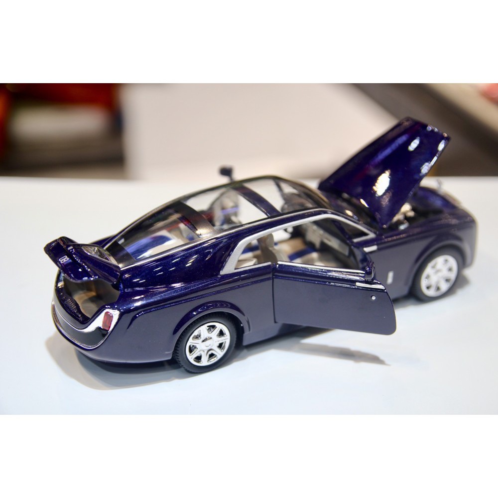 Xe mô hình Rolls Royce Sweptail tỉ lệ 1/24 XLG màu Xanh/ Đen