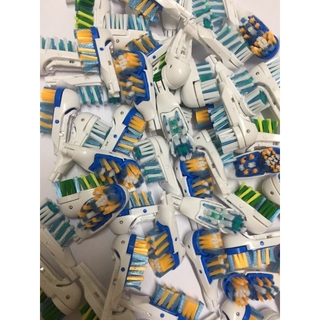 Đầu Thay Bàn Chải Pin Oral-B
