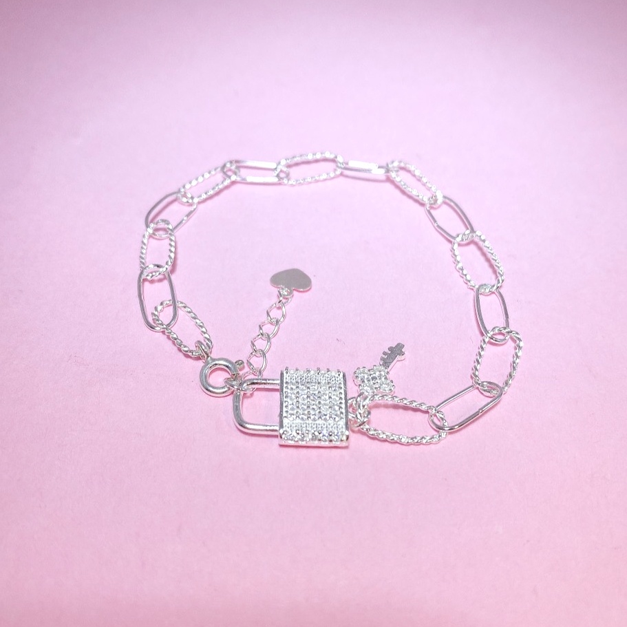 Vòng tay bạc nữ Evasilver hình khóa đính đá, Lắc tay chất liệu bạc ta sang trọng