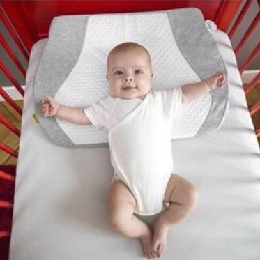 Nệm ngủ đúng tư thế giúp bé ngủ ngon, chống méo đầu BABYMOOV