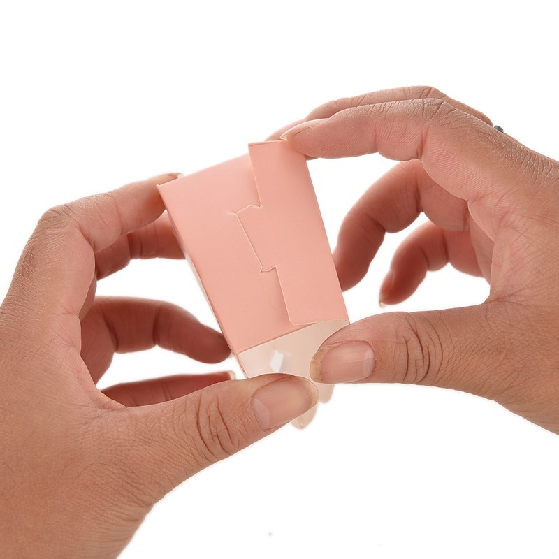 50 / 60 / 100 Hộp Đựng Kẹo Hình Cô Dâu Chú Rể Hoạt Hình Dễ Thương