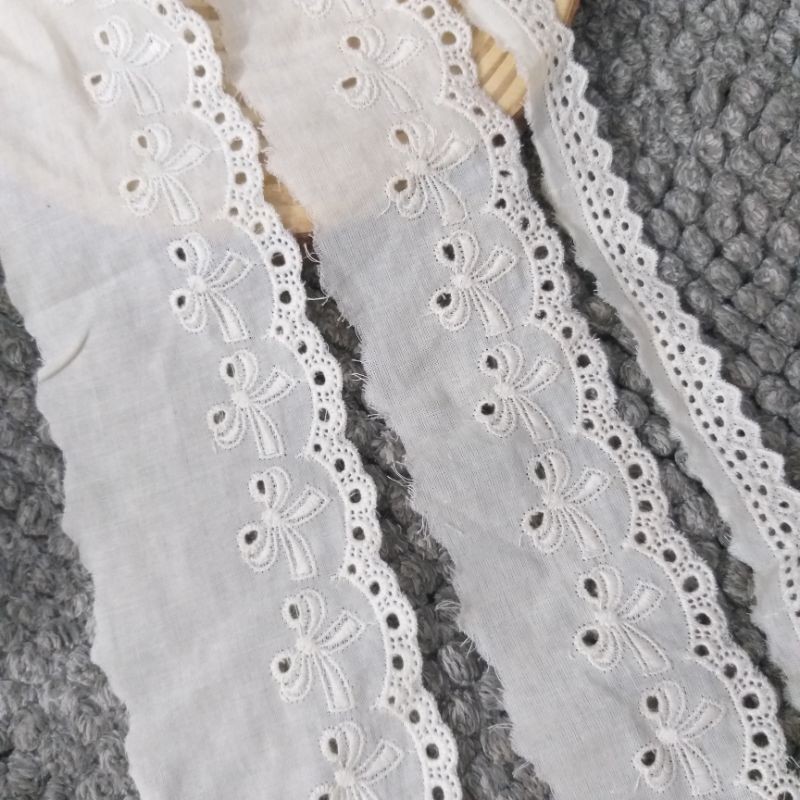 Ren thô boi , màu kem  và màu kem đậm , size 1.7cm đến 5 cm .