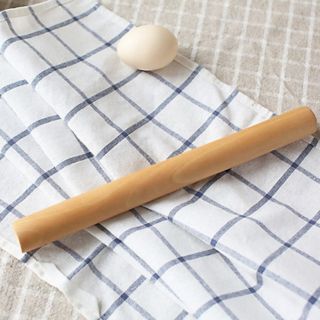 Cán bột làm bánh