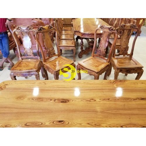 ộ bàn ăn bàn ovan lượn, 8 ghế chạm đào, tựa lục bình gỗ cẩm lai VN siêu vip – BBA159B