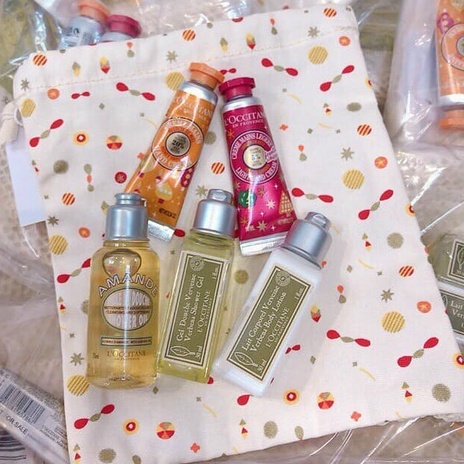 Set L'occitane Mini 5 Món (2 KemTay 10ml - Dầu Tắm Amande 35ml - Sữa Tắm Verbena 30ml - Dưỡng thể Verbena 30ml)