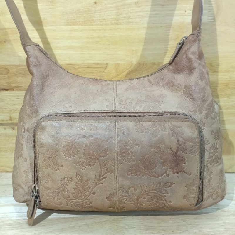 Túi đeo vai da thật secondhand  171212