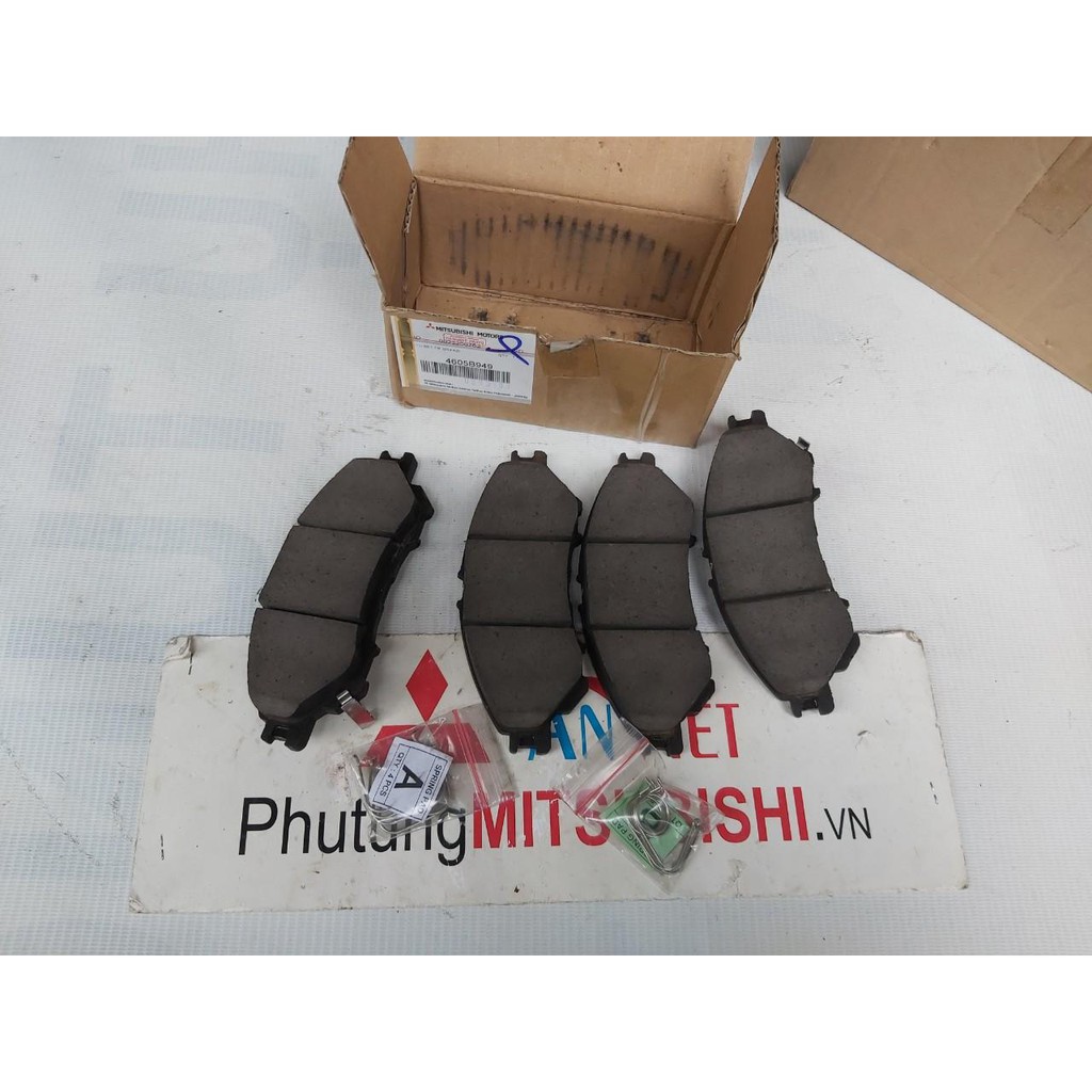 Má phanh trước xe Mitsubishi Xpander
