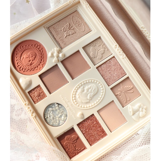 Bảng phấn mắt Mugeleen vỏ ren 12 ô Qúy Tộc Sena Beauty