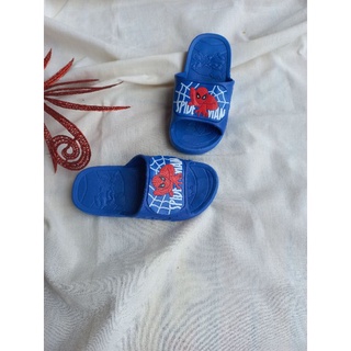 Dép bé trai.Dép đúc siêu nhân nhện(dép phom nhỏ khách mua tăng 3 size)