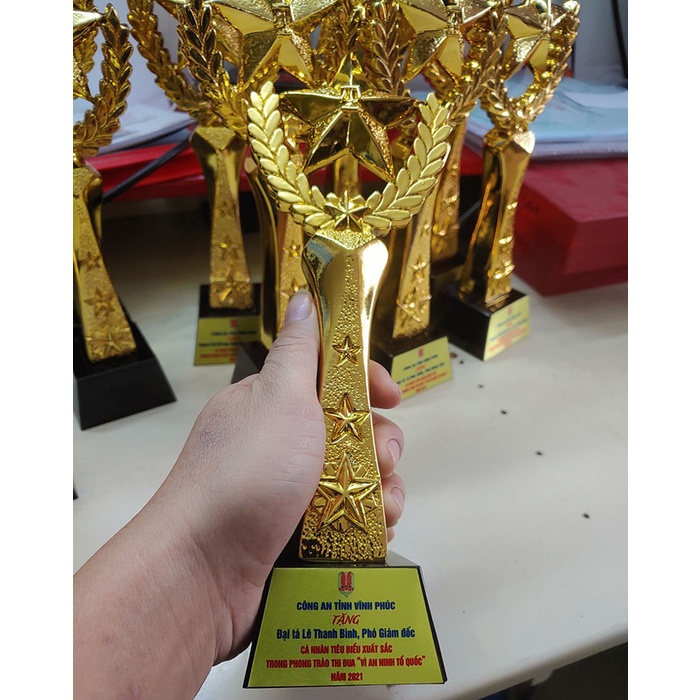 [ Free in ấn nội dung -logo ] Cúp Lưu Niệm Ngôi Sao CPS-29