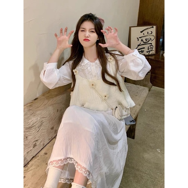 Set áo len đính hoa + Đầm trắng sơmi tay dài