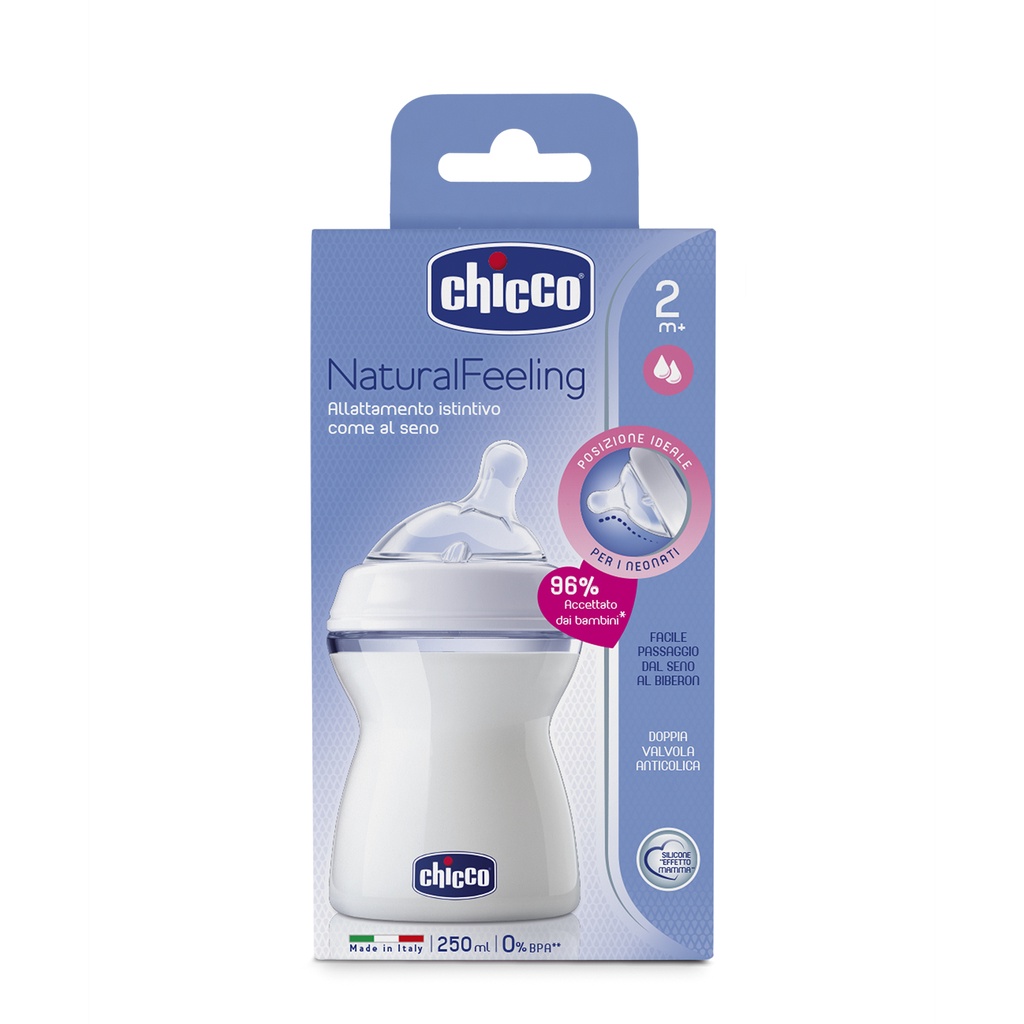 Combo Bình sữa núm nghiêng Pisa Natural Feeling 2M+ Chicco 250ml & Dung dịch nước rửa bình sữa và rau củ quả từ dầu cọ