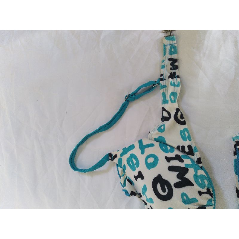 Pass bộ bikini 2hand