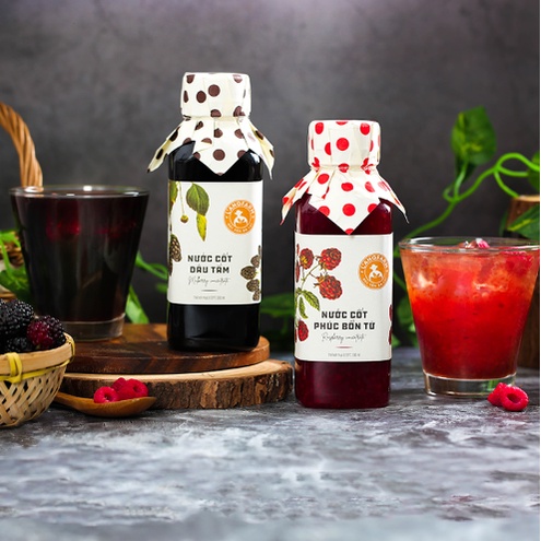 Nước cốt dâu tằm L'angfarm, 300ml, chai, mẫu antique