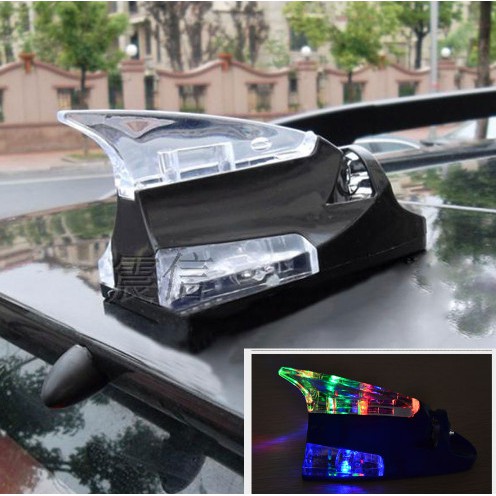 Đèn Led năng lượng gió vây cá