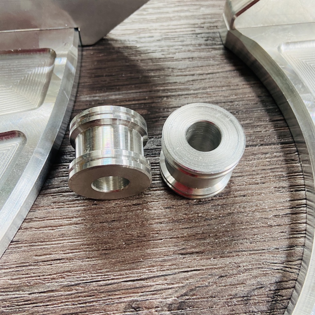 Bát giữ má đùm CNC sử dụng xuống thắng đùm cho gắp sau đĩa, gắp nhôm CNC xe EXCITER 2010, 2011, 150CC