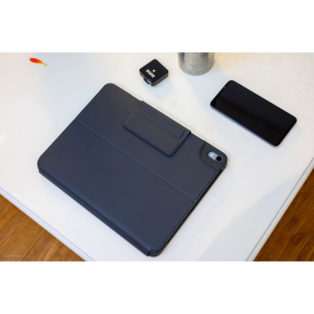 Bao da kèm bàn phím Logitech Slim Folio Pro dành cho iPad Pro 11inch và 12.9 inch (2020)