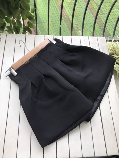 Quần sooc dáng bồng Sale