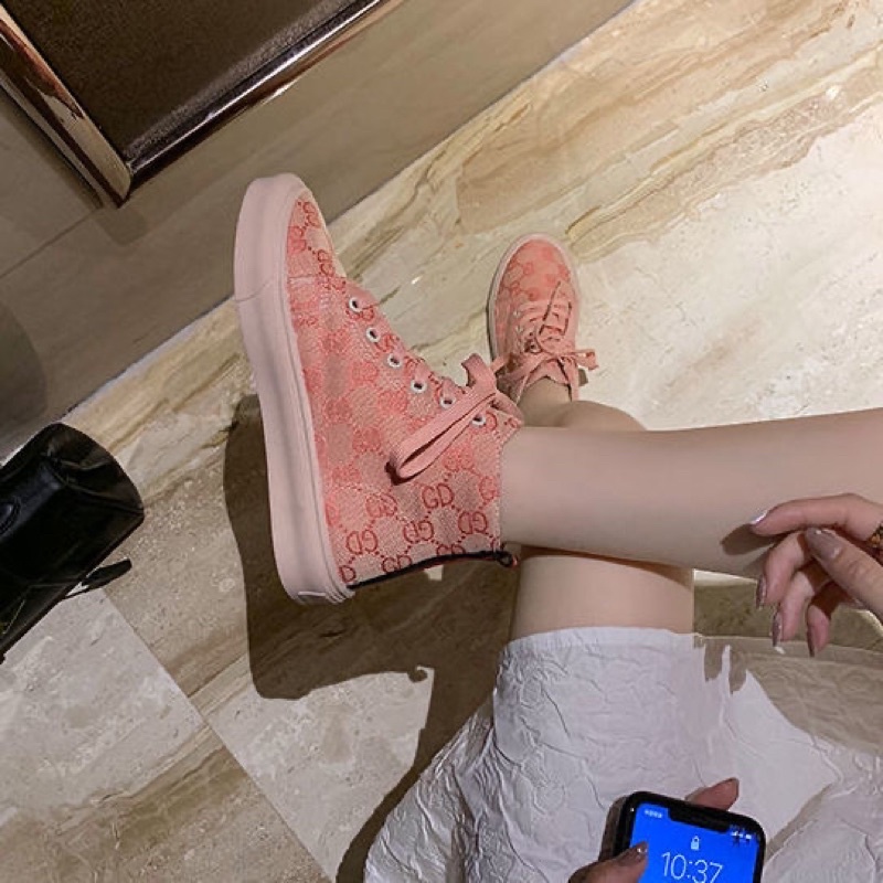 Giày cao cổ màu hồng Guccci nữ