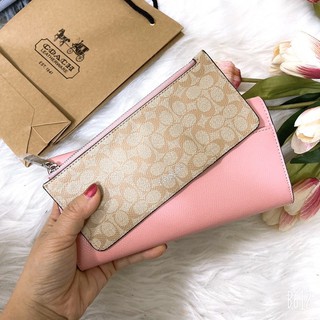 Ví Coach dài nhiều ngăn