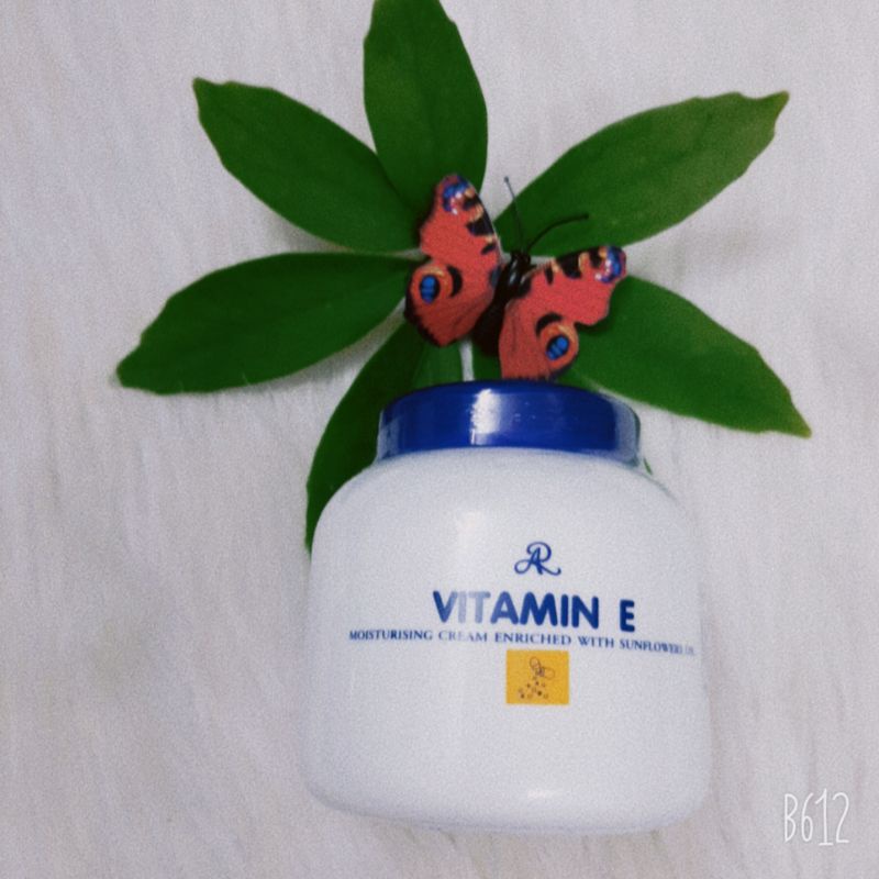 Kem dưỡng da Vitamine E Thái Lan 200g