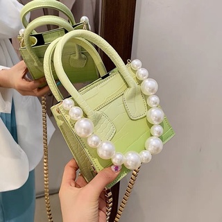 (oder china) Túi vuông nhỏ pha màu cá tính