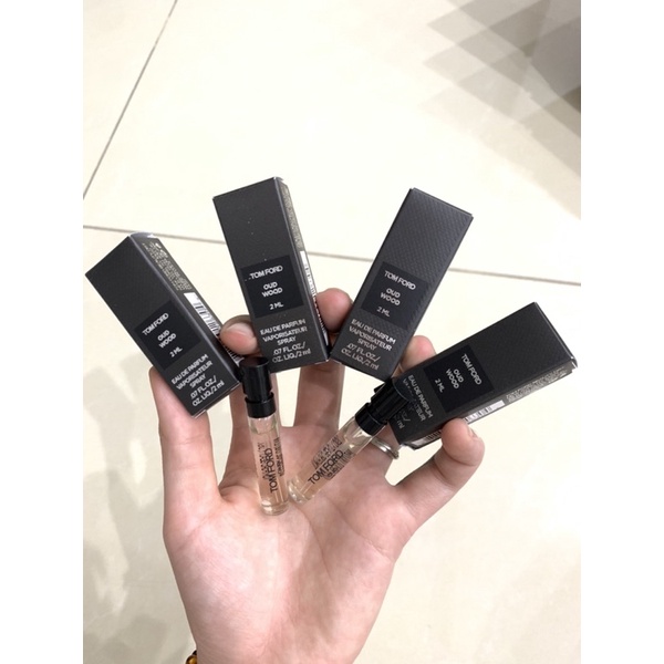 Mẫu thử nước hoa TF Oud wood EDP 2ml