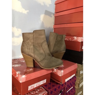 Bốt xuất big size 42 gót đế trụ