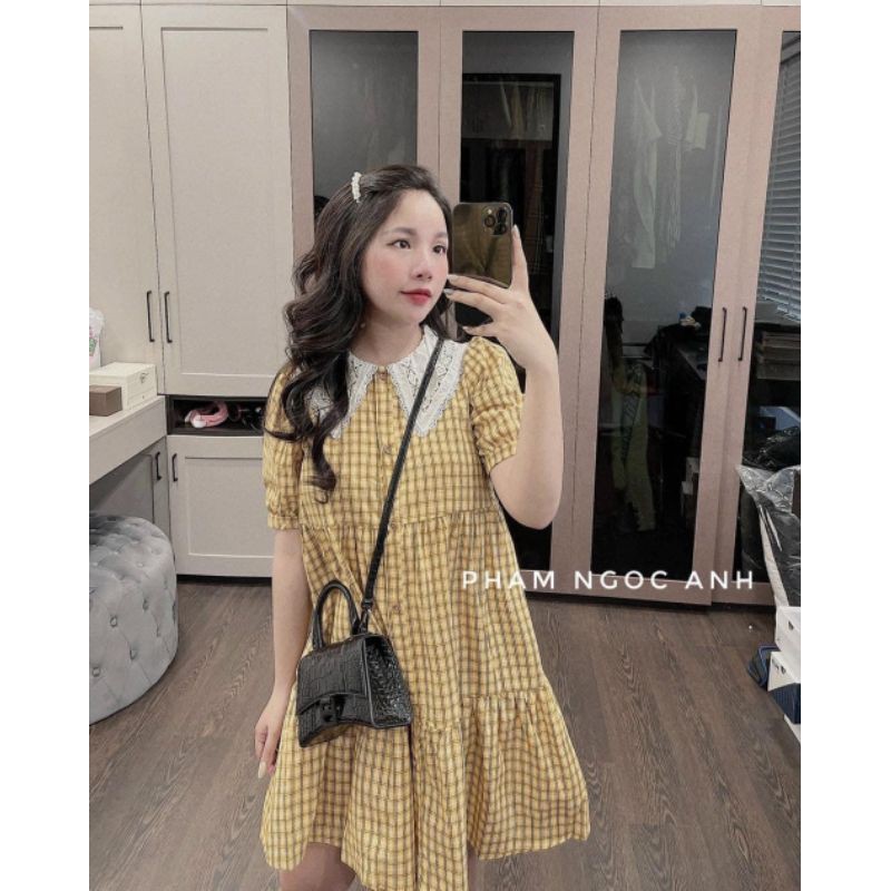 VÁY KẺ VÀNG CỔ VIỀN REN