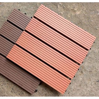 Vỉ gỗ nhựa composite màu đỏ