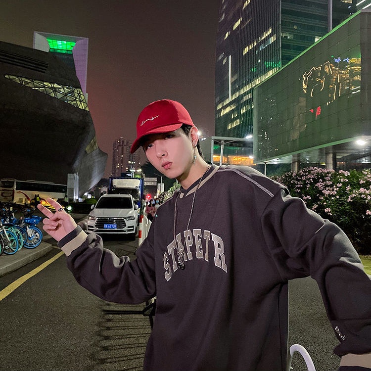 Áo nỉ sweater cổ tròn dáng rộng thêu chữ cá tính cho nam mùa xuân năm 2021