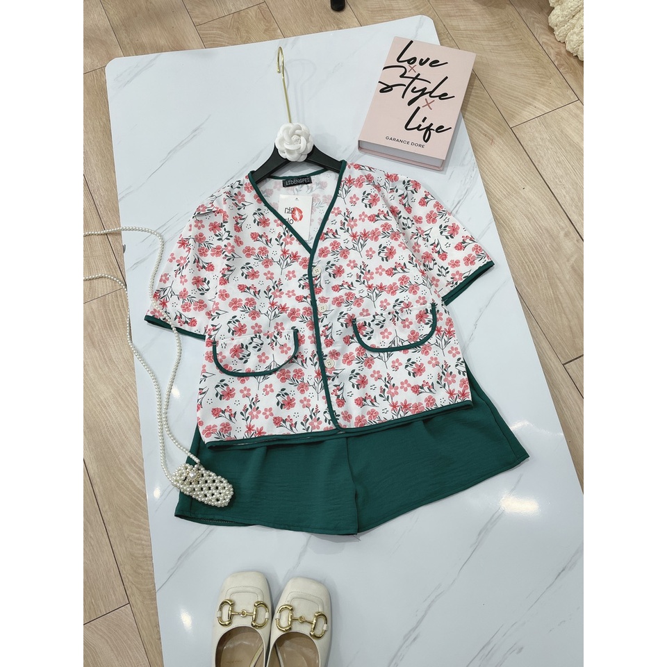 Set bộ hoa hồng  viền mí quần short đùi xanh LT296