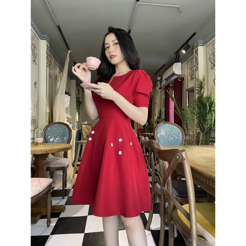 Đầm dự tiệc đỏ  xòe thiết kế sang trọng eo tôn dáng che mỡ bụng tay ngắn thời trang đính hoa nhí dể thương - Lux W | BigBuy360 - bigbuy360.vn