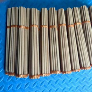 Đũa gỗ kim giao