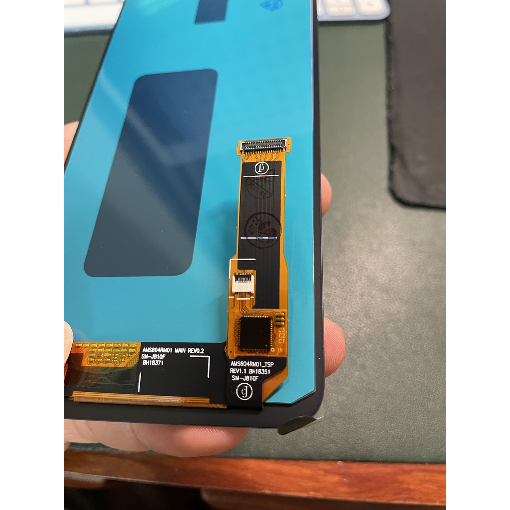 Màn hình samsung J8 2018, J810 oled tặng kèm bộ sửa và keo dán b7000