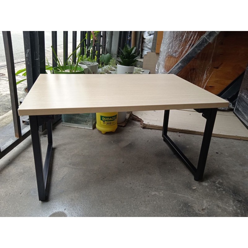 Bàn ngồi bệt chân sắt gấp gọn 60x40x35 chịu lực loại tốt
