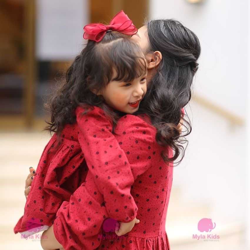 Set váy thu đông mẹ và bé gái, váy xòe công chúa chấm bi đỏ cho bé 1-2-3-4-5-6-7-8-9-10 tuổi Mylakids