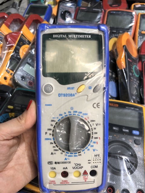 Đồng hồ DT9208A+