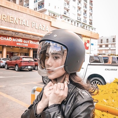 Mũ bảo hiểm 3/4 đầu Royal M139 kính âm trơn nhiều màu - Bảo hành 12 tháng