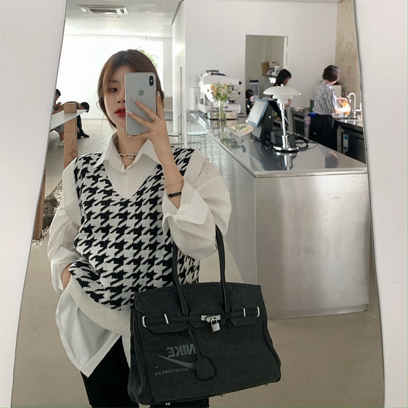 (có sẵn) Áo gile (ghi lê) len cổ chữ V vạt chéo 1 cúc nữ kẻ lượn sóng phong cách hàn quốc - tiemmaimeo1987 | BigBuy360 - bigbuy360.vn