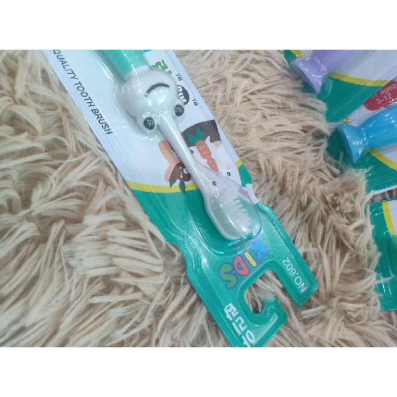 Bán Sỉ Cả Lố 30 Bàn Chải Đánh Răng Trẻ Em Hình Thú Hãng Kids