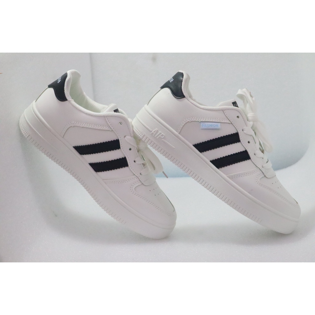 Hot !! Giày sneaker  Nữ Dễ Thương