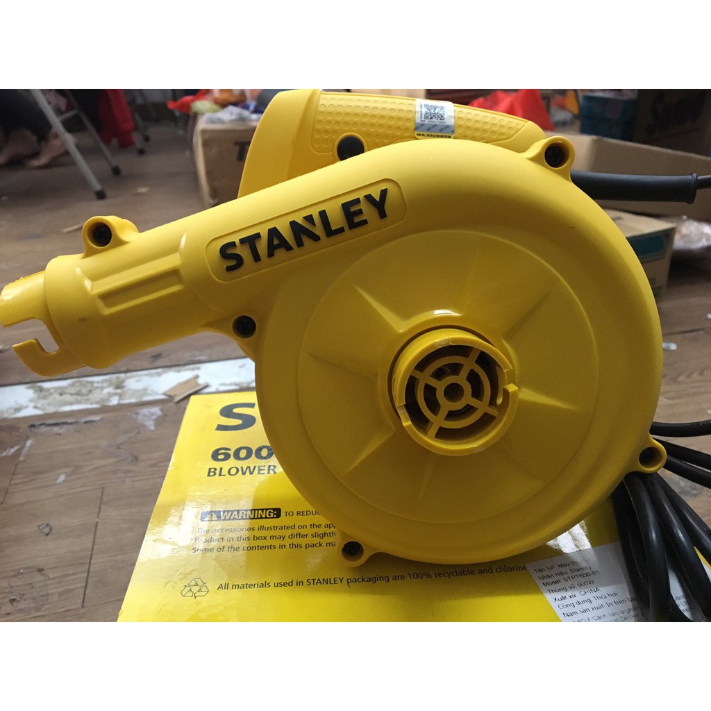 Máy thổi bụi 600W Stanley STPT600-B1