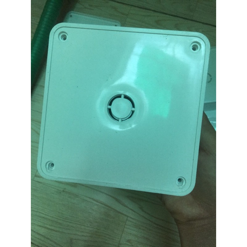 Hộp kỹ thuật camera 11x11 của DSS  nối điện loại tốt, hộp siêu cứng box kĩ thuật siêu tốt