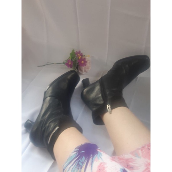 Bốt si size  37. 38