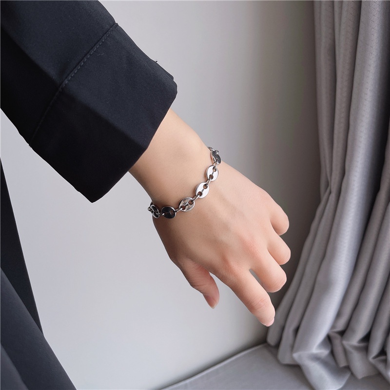 Vòng Tay Khóa Inox Hình Mũi Heo Thời Trang Mới Cho Nữ
