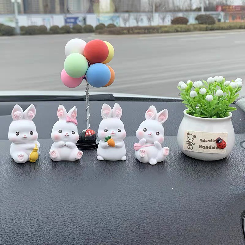 Phụ Kiện Trang Trí Ô Tô, Xe Hơi, Bàn Làm Việc, Bàn Học, Phòng Khách 4 Chú Thỏ Dễ Thương -Trang Trí Taplo Ô Tô