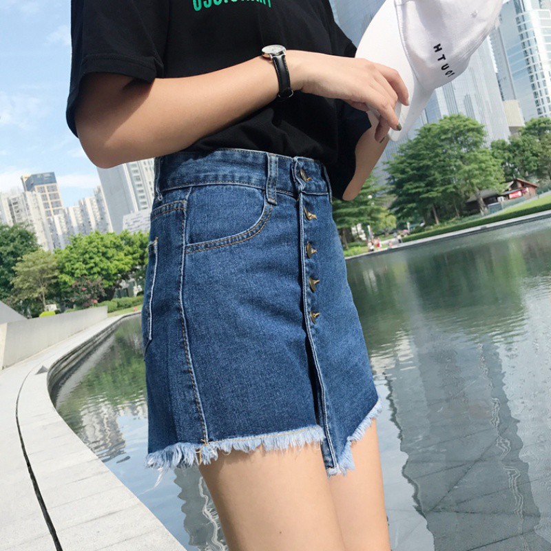 Quần short jeans giả váy phối hàng nút thời trang nữ cá tính | BigBuy360 - bigbuy360.vn